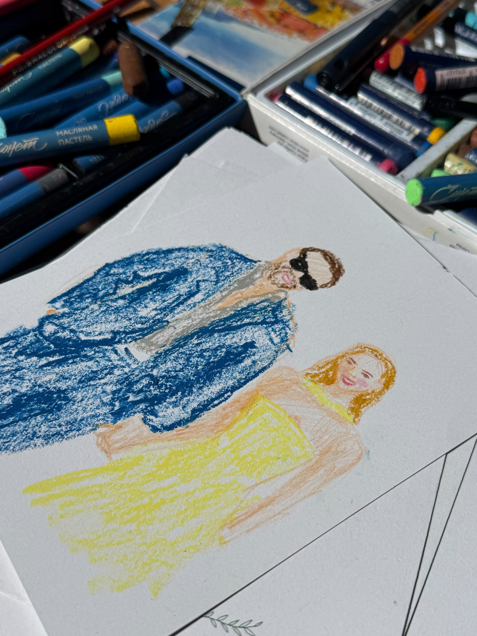 A wedding guest holding a live illustration